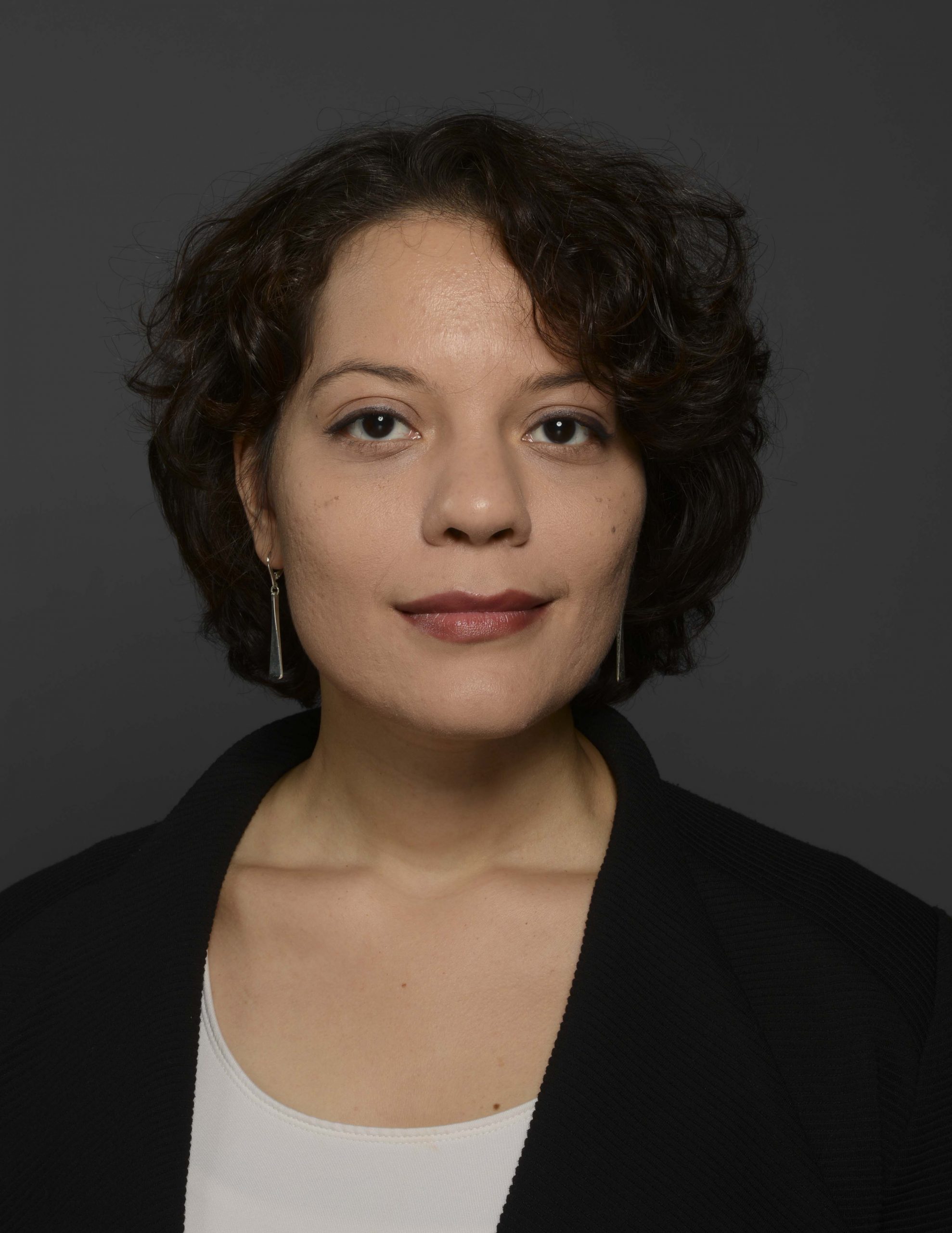 Dr. Mónica Félix